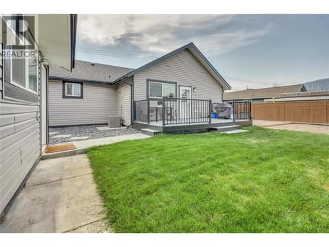 Photo 27 of 507 Duncan Avenue W, Main North, Penticton