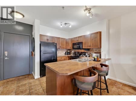 Photo 6 of 654 Cook Road Unit# 504, Lower Mission, Kelowna