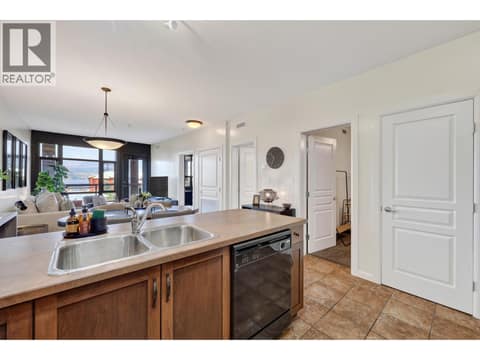 Photo 7 of 654 Cook Road Unit# 504, Lower Mission, Kelowna