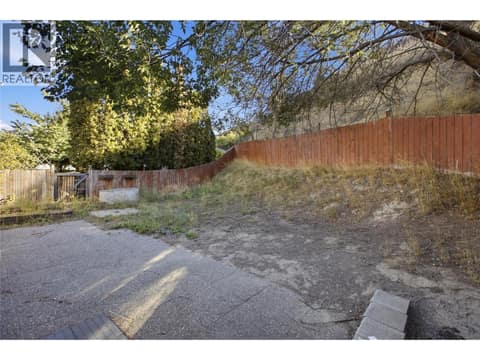 Photo 10 of 2231/2233 Valleyview Drive, Valleyview, Kamloops