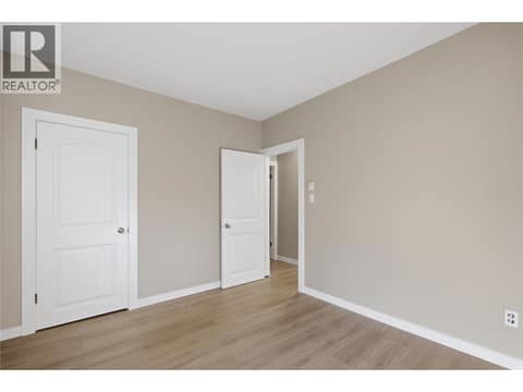 Photo 18 of 2231/2233 Valleyview Drive, Valleyview, Kamloops