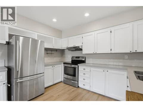 Photo 4 of 2231/2233 Valleyview Drive, Valleyview, Kamloops