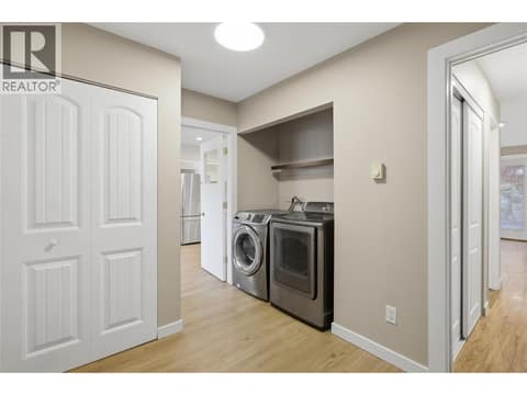 Photo 6 of 2231/2233 Valleyview Drive, Valleyview, Kamloops