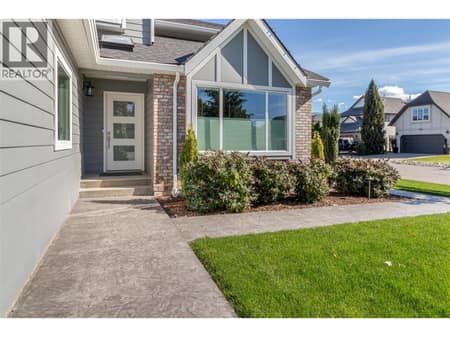Photo 6 of 4029 Belmont Road, Lower Mission, Kelowna