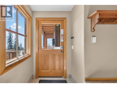 Photo 4 of 200 Moonshine Crescent Unit# 11, Big White