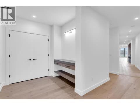Photo 14 of 3300 Lakeshore Road Unit# PH1406, Lower Mission, Kelowna