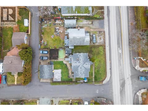 Photo 3 of 2415 Pandosy Street, Kelowna South