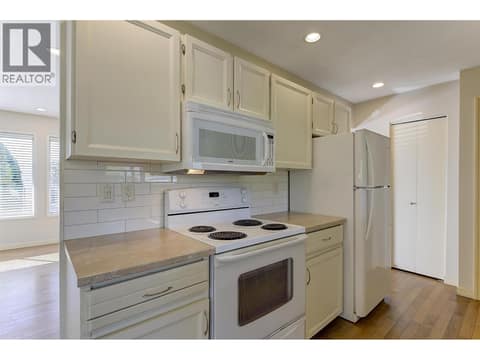 Photo 16 of 565 Dougall Road S, Rutland South, Kelowna