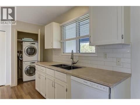 Photo 17 of 565 Dougall Road S, Rutland South, Kelowna