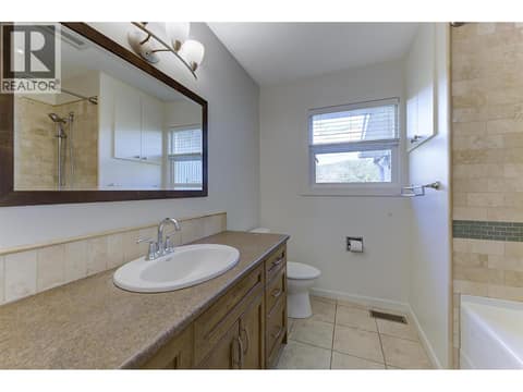 Photo 20 of 565 Dougall Road S, Rutland South, Kelowna