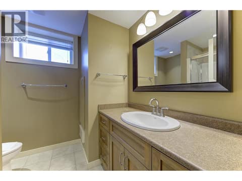 3 Piece Bath with Heated Tile Floors at 565 Dougall Road S, Rutland South, Kelowna