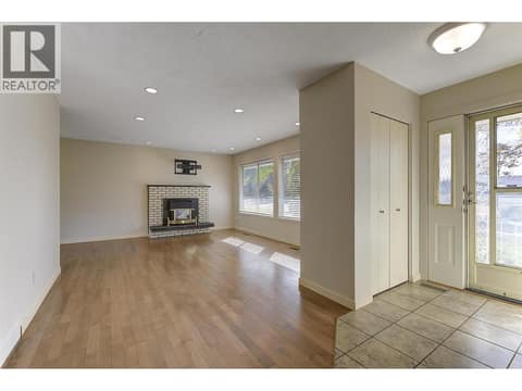 Photo 5 of 565 Dougall Road S, Rutland South, Kelowna