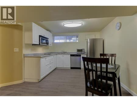 Kitchen in Suite at 565 Dougall Road S, Rutland South, Kelowna