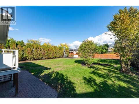 Spacious Backyard at 565 Dougall Road S, Rutland South, Kelowna