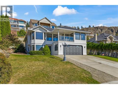 Photo 2 of 657 Royal View Drive, Glenmore, Kelowna