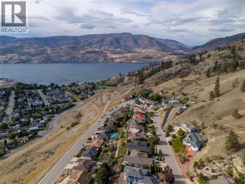 Photo 9 of 657 Royal View Drive, Glenmore, Kelowna