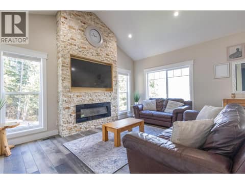 Photo 29 of 4006 Coachwood Close, Mun of Coldstream