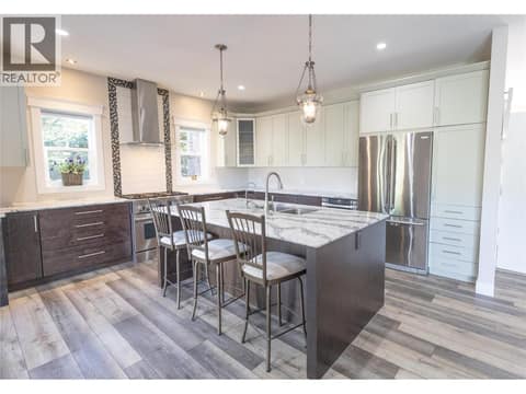 Photo 33 of 4006 Coachwood Close, Mun of Coldstream