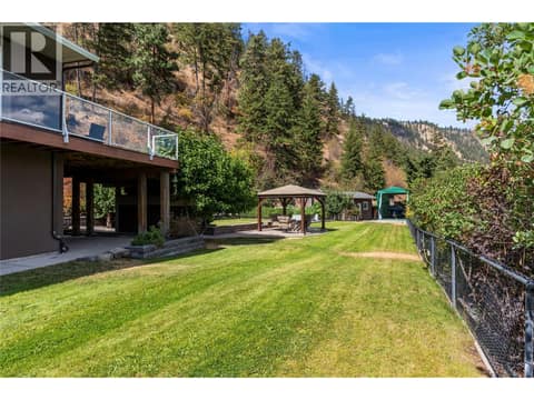 Fully Fenced Yard at 16904 Gatzke Road, Lake Country East / Oyama