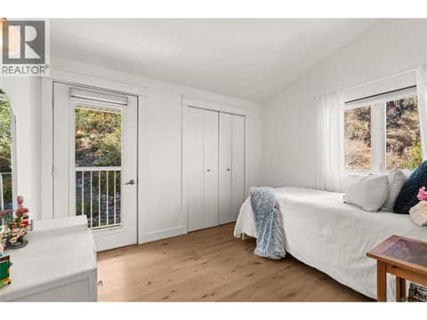 Upstairs Bedroom WITH Deck at 16904 Gatzke Road, Lake Country East / Oyama