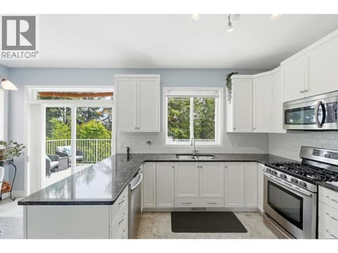 Photo 12 of 2166 Shannon Woods Way, Shannon Lake, West Kelowna