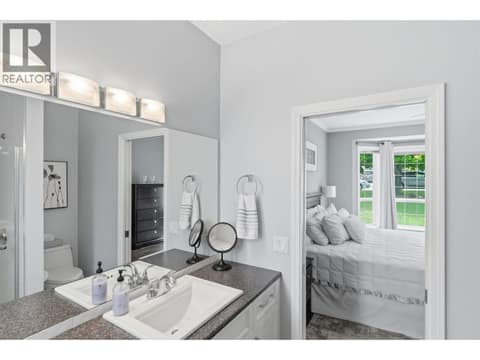 Ensuite at 2166 Shannon Woods Way, Shannon Lake, West Kelowna