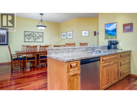 Photo 11 of 1008 OLAUS Way Unit# 2, Rossland