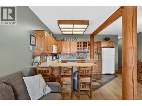 Photo 4 of 5873 Snow Pines Crescent Unit# A, Big White