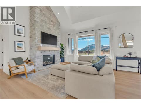 Photo 9 of 9294 JONES FLAT Road, Main Town, Summerland