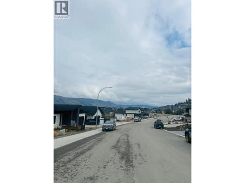 Photo 8 of 2189 GALORE Crescent, Juniper Ridge, Kamloops