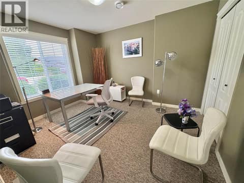 Bedroom at 6940 Cabernet Place, Oliver