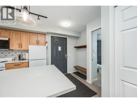 Photo 19 of 155 Silver Lode Lane Unit# 368, Silver Star, Vernon