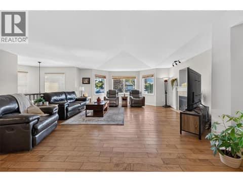 Photo 10 of 1380 Loseth Drive, Black Mountain, Kelowna