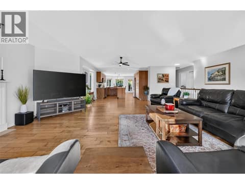 Photo 12 of 1380 Loseth Drive, Black Mountain, Kelowna