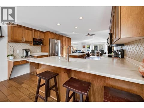 Photo 27 of 1380 Loseth Drive, Black Mountain, Kelowna