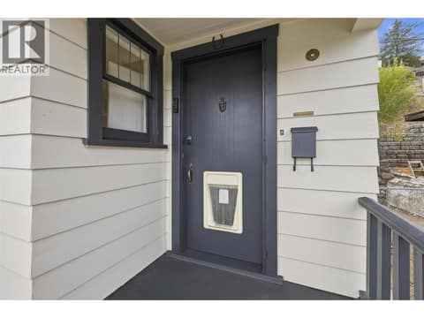 Photo 4 of 275 SEYMOUR  W Street, South Kamloops