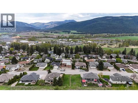 Photo 6 of 2000 Mountain View Avenue, Lumby Valley