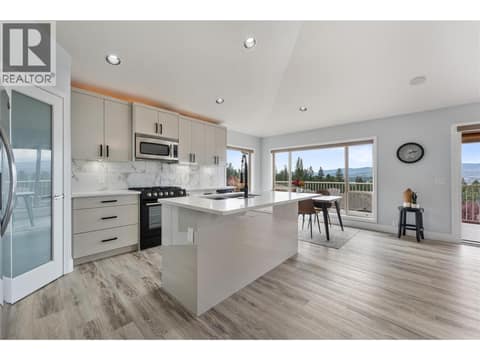 Photo 12 of 3516 Camelback Drive, Ellison, Kelowna