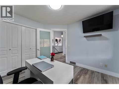 Photo 7 of 3516 Camelback Drive, Ellison, Kelowna