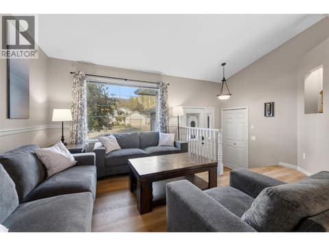 Photo 12 of 2109 Sunview Drive, West Kelowna Estates