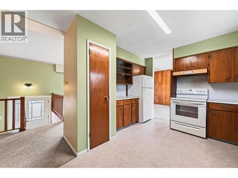 Photo 11 of 828 MCBRIDE Street, Brocklehurst, Kamloops