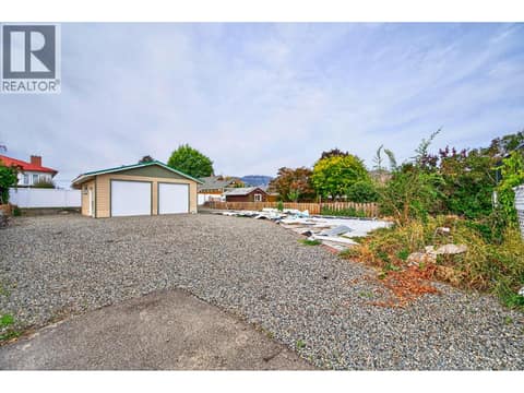 Photo 2 of 828 MCBRIDE Street, Brocklehurst, Kamloops