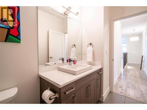 Full bathroom upper level at 881 Mt.Ida Drive, Middleton Mountain Vernon