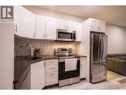 Kitchen in the suite at 881 Mt.Ida Drive, Middleton Mountain Vernon