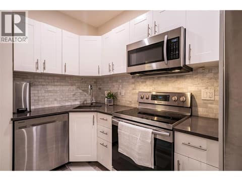 Kitchen in the suite at 881 Mt.Ida Drive, Middleton Mountain Vernon