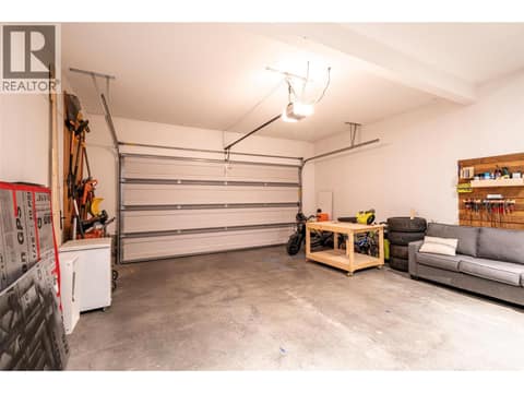 Large 24 ' deep garage at 881 Mt.Ida Drive, Middleton Mountain Vernon