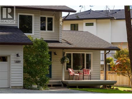 Photo 2 of 1489 Bear Creek Road, West Kelowna Estates