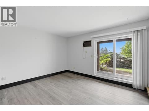 Photo 11 of 44 WHITESHIELD Crescent S Unit# 102, Sahali, Kamloops