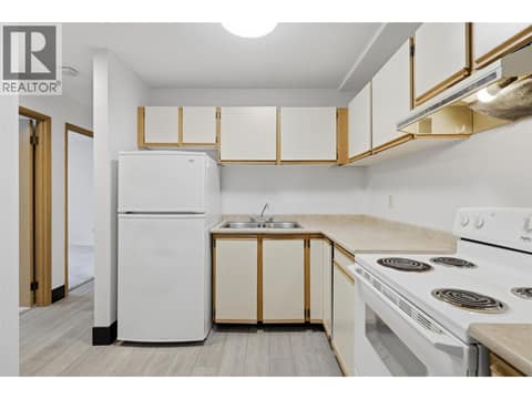 Photo 5 of 44 WHITESHIELD Crescent S Unit# 102, Sahali, Kamloops