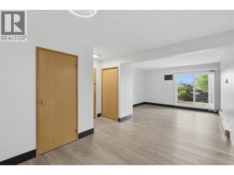 Photo 8 of 44 WHITESHIELD Crescent S Unit# 102, Sahali, Kamloops